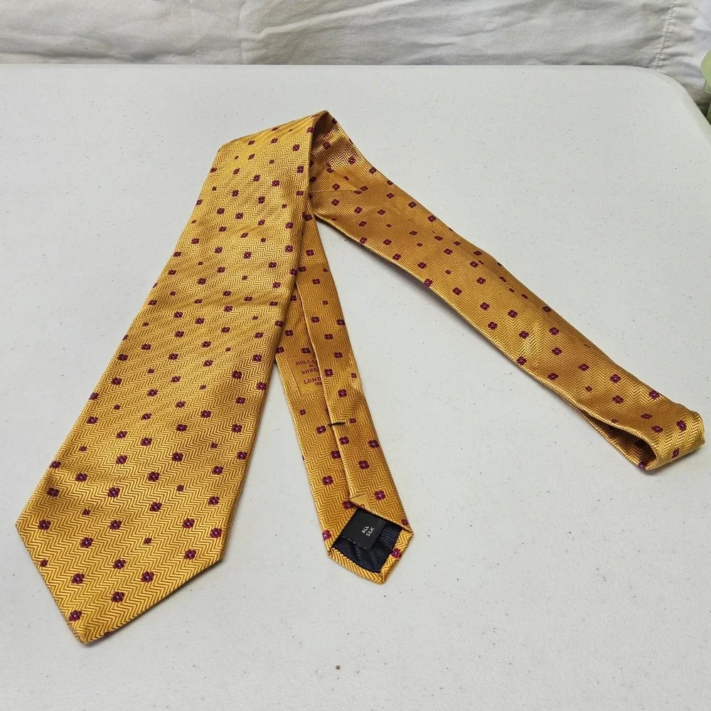 Holland & Sherry Necktie Mens OS Gold Herringbone‎ Floral Silk Hand Made USA